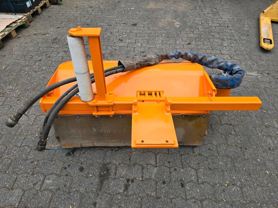 Mulag Mulchkopf MK-MSL Mähkorb Leitplankenmäher Mähausleger Böschungsmäher Böschungsmulcher Dücker Unimog 405 U300 400 500 427 423 530 - Trincia a martelli: foto 3 Mulag Mulchkopf MK-MSL Mähkorb Leitplankenmäher Mähausleger Böschungsmäher Böschungsmulcher Dücker Unimog 405 U300 400 500 427 423 530 - Trincia a martelli: foto 3