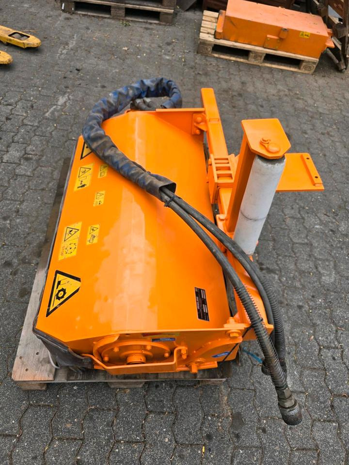 Mulag Mulchkopf MK-MSL Mähkorb Leitplankenmäher Mähausleger Böschungsmäher Böschungsmulcher Dücker Unimog 405 U300 400 500 427 423 530 - Trincia a martelli: foto 2 Mulag Mulchkopf MK-MSL Mähkorb Leitplankenmäher Mähausleger Böschungsmäher Böschungsmulcher Dücker Unimog 405 U300 400 500 427 423 530 - Trincia a martelli: foto 2