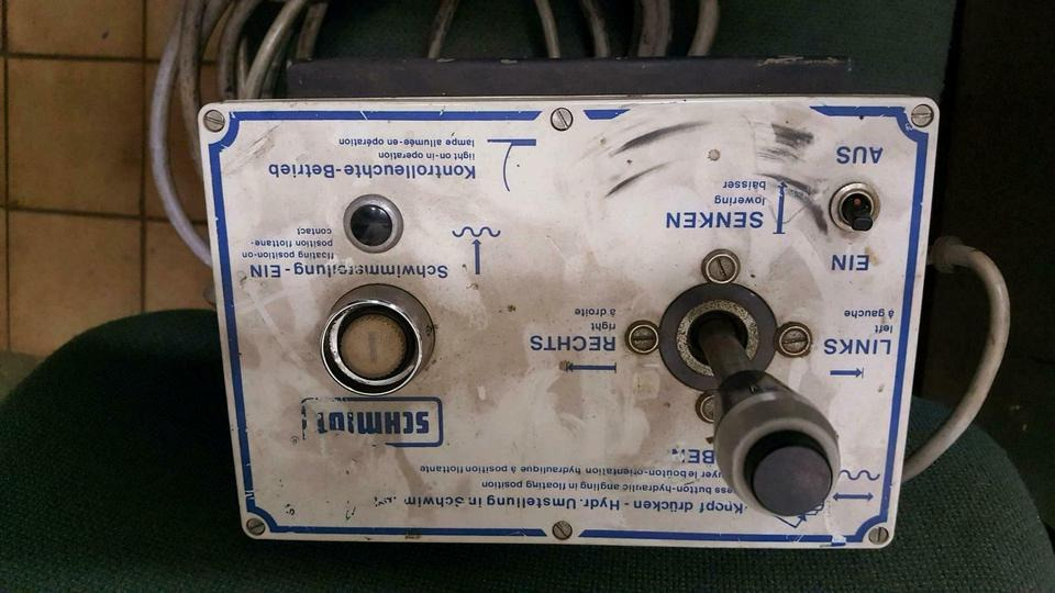 Schmidt Schneepflugsteuerung Bordcomputer Schneepflug unimog - Sistema di navigazione per Veicolo speciale/ Comunale: foto 2 Schmidt Schneepflugsteuerung Bordcomputer Schneepflug unimog - Sistema di navigazione per Veicolo speciale/ Comunale: foto 2