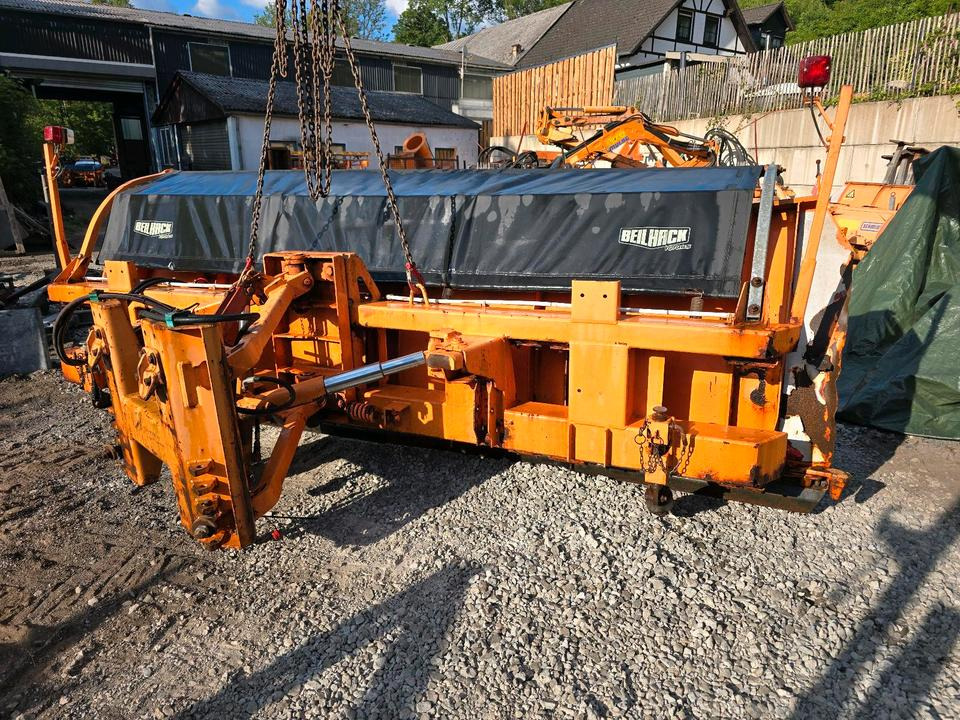 Schneepflug Beilhack PV 4m. Schneeschild Schneeschieber Schmidt Epoke passend für LKW Unimog 424 427 405 U 300 400 500 318 323 423 218 430 429 530 527 535 Mercedes-Benz Winterdienst - Lama neve: foto 2 Schneepflug Beilhack PV 4m. Schneeschild Schneeschieber Schmidt Epoke passend für LKW Unimog 424 427 405 U 300 400 500 318 323 423 218 430 429 530 527 535 Mercedes-Benz Winterdienst - Lama neve: foto 2