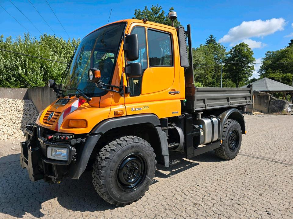 Unimog 405/10 U300 Bluetec 5 Mercedes-Benz U 300 290 400 500 UGE UGN Jotha Absetzkipper Absetzer - Mezzo spazzaneve: foto 1 Unimog 405/10 U300 Bluetec 5 Mercedes-Benz U 300 290 400 500 UGE UGN Jotha Absetzkipper Absetzer - Mezzo spazzaneve: foto 1