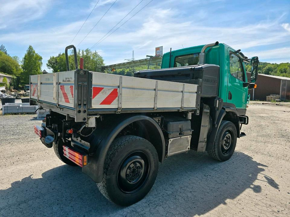 Unimog 405 U20 Mercedes-Benz Bluetec 4 U 20 290 300 400 500 UGE UGN - Autocarro con pianale/ Cassone fisso: foto 4 Unimog 405 U20 Mercedes-Benz Bluetec 4 U 20 290 300 400 500 UGE UGN - Autocarro con pianale/ Cassone fisso: foto 4