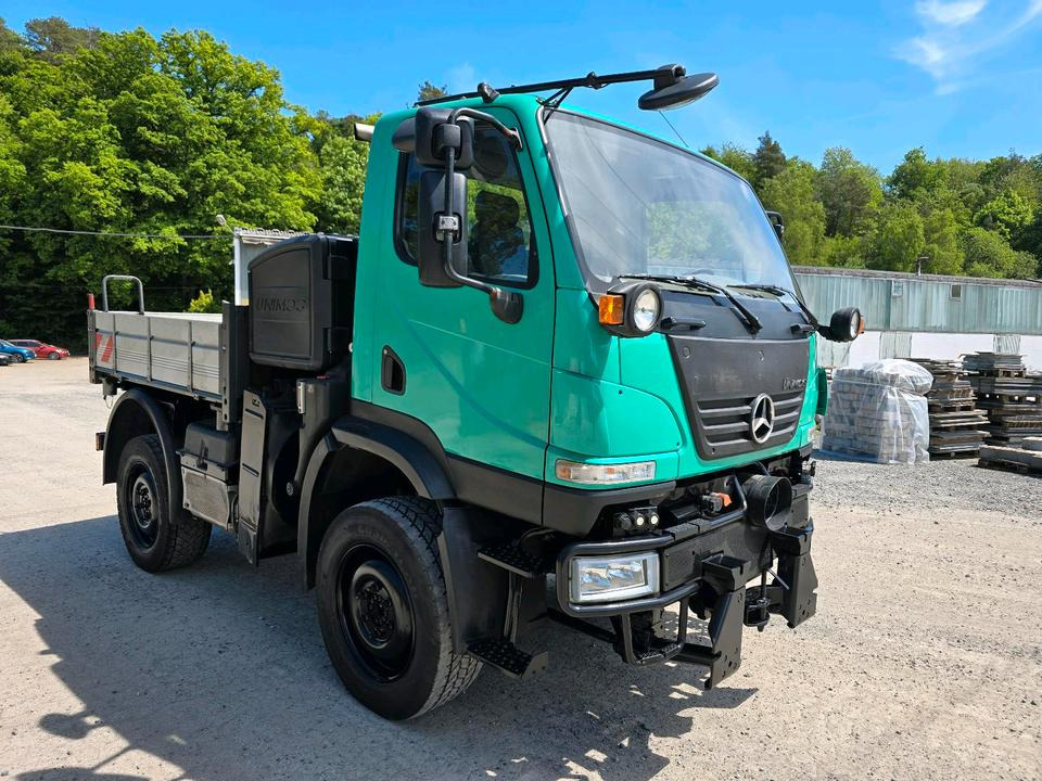 Unimog 405 U20 Mercedes-Benz Bluetec 4 U 20 290 300 400 500 UGE UGN - Autocarro con pianale/ Cassone fisso: foto 2 Unimog 405 U20 Mercedes-Benz Bluetec 4 U 20 290 300 400 500 UGE UGN - Autocarro con pianale/ Cassone fisso: foto 2