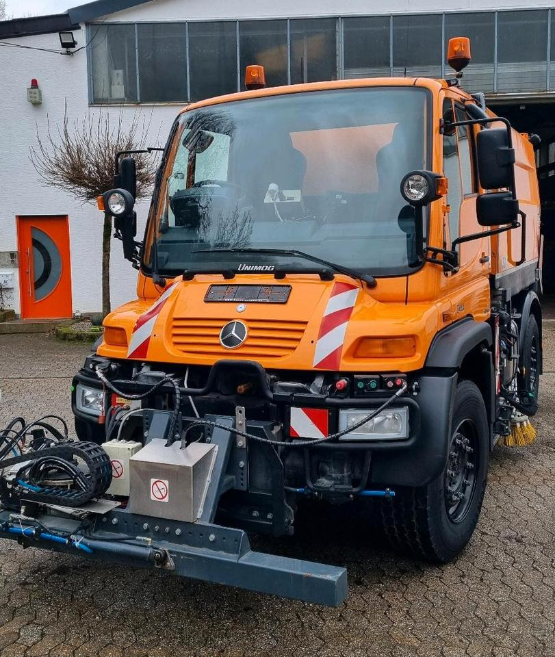 Unimog Kehrmaschine U400 405 Mercedes-Benz Hydrostat Wechsellenkung Variopilot - Spazzatrice stradale: foto 3 Unimog Kehrmaschine U400 405 Mercedes-Benz Hydrostat Wechsellenkung Variopilot - Spazzatrice stradale: foto 3