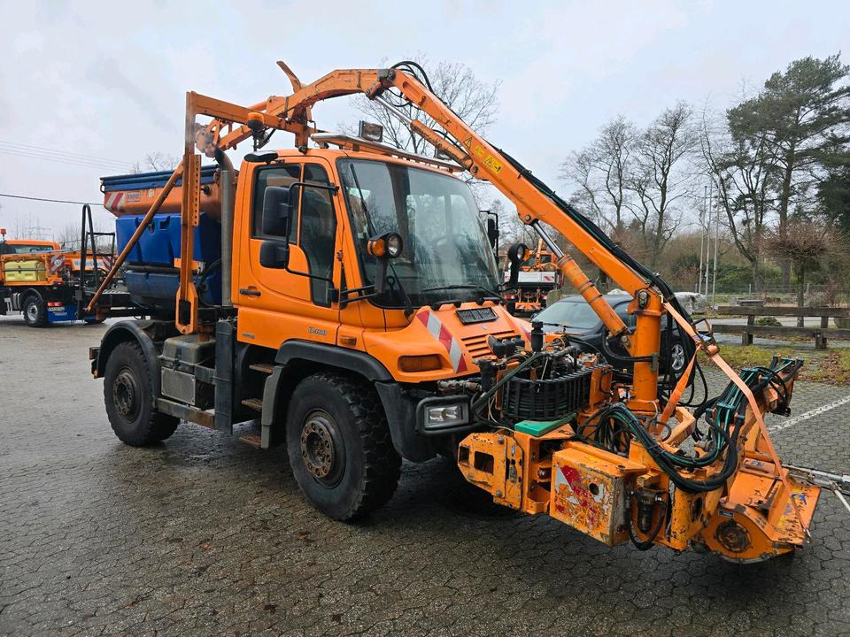 Mercedes-Benz Unimog 405 U400 mit Mulag MKM 700 Schmidt Stratos Salzstreuer 400 500 300 423 430 527 Dücker - Veicolo speciale/ Comunale: foto 2 Mercedes-Benz Unimog 405 U400 mit Mulag MKM 700 Schmidt Stratos Salzstreuer 400 500 300 423 430 527 Dücker - Veicolo speciale/ Comunale: foto 2