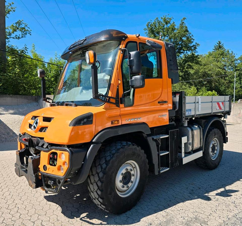 Unimog U318 NKS-F-UGE-42 Mercedes-Benz 405/10 405/12 UGE Mercedes-Benz U 318 323 327 423 427 429 430 EasyDrive Variopilot - Veicolo speciale/ Comunale: foto 1 Unimog U318 NKS-F-UGE-42 Mercedes-Benz 405/10 405/12 UGE Mercedes-Benz U 318 323 327 423 427 429 430 EasyDrive Variopilot - Veicolo speciale/ Comunale: foto 1