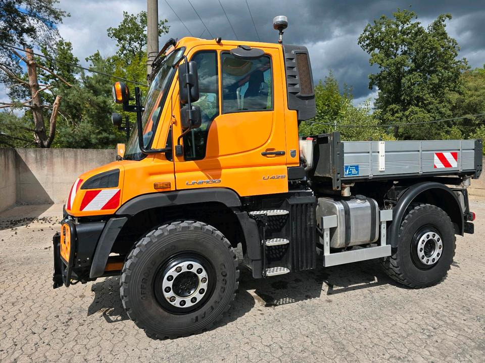 Unimog U429 NKS-F-UGE-42 Mercedes-Benz 405/10 405/12 UGE Mercedes-Benz U 318 323 327 423 427 429 430 EasyDrive Variopilot Mulag MKM 700 Böschungsmäher Böschungsmulcher Bucher Salzstreuer - Veicolo speciale/ Comunale: foto 2 Unimog U429 NKS-F-UGE-42 Mercedes-Benz 405/10 405/12 UGE Mercedes-Benz U 318 323 327 423 427 429 430 EasyDrive Variopilot Mulag MKM 700 Böschungsmäher Böschungsmulcher Bucher Salzstreuer - Veicolo speciale/ Comunale: foto 2