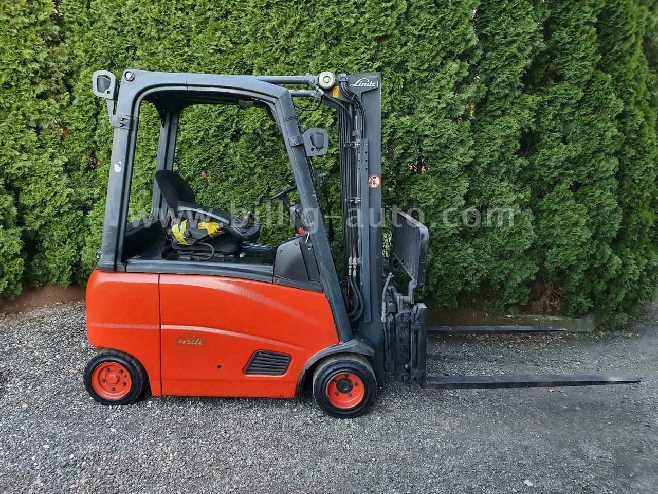 Linde E18 PH 4-Rad Seitenschieber*Zinkenverstellung* - Carrello elevatore elettrico: foto 3 Linde E18 PH 4-Rad Seitenschieber*Zinkenverstellung* - Carrello elevatore elettrico: foto 3
