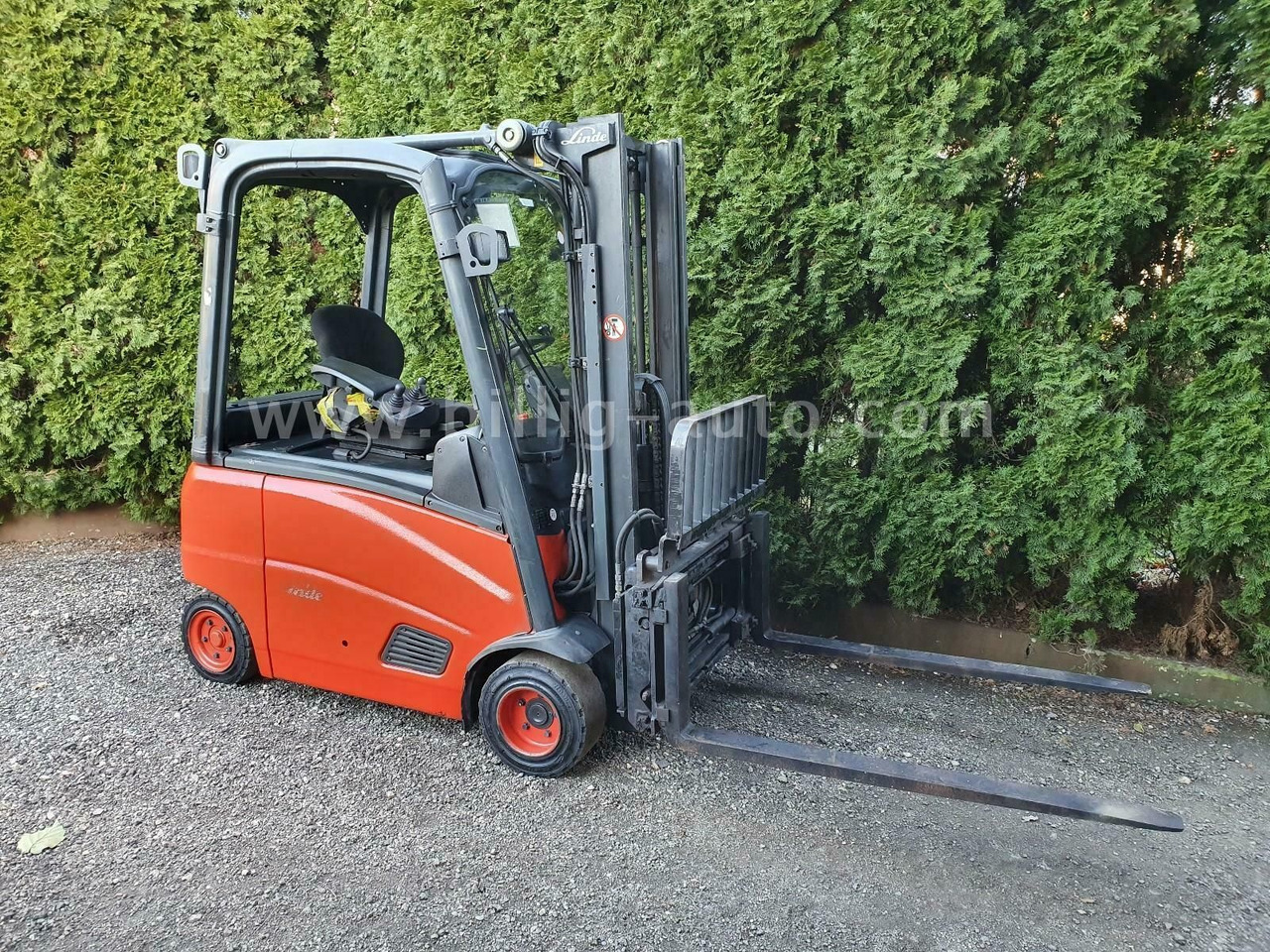 Linde E18 PH 4-Rad Seitenschieber*Zinkenverstellung* - Carrello elevatore elettrico: foto 5 Linde E18 PH 4-Rad Seitenschieber*Zinkenverstellung* - Carrello elevatore elettrico: foto 5