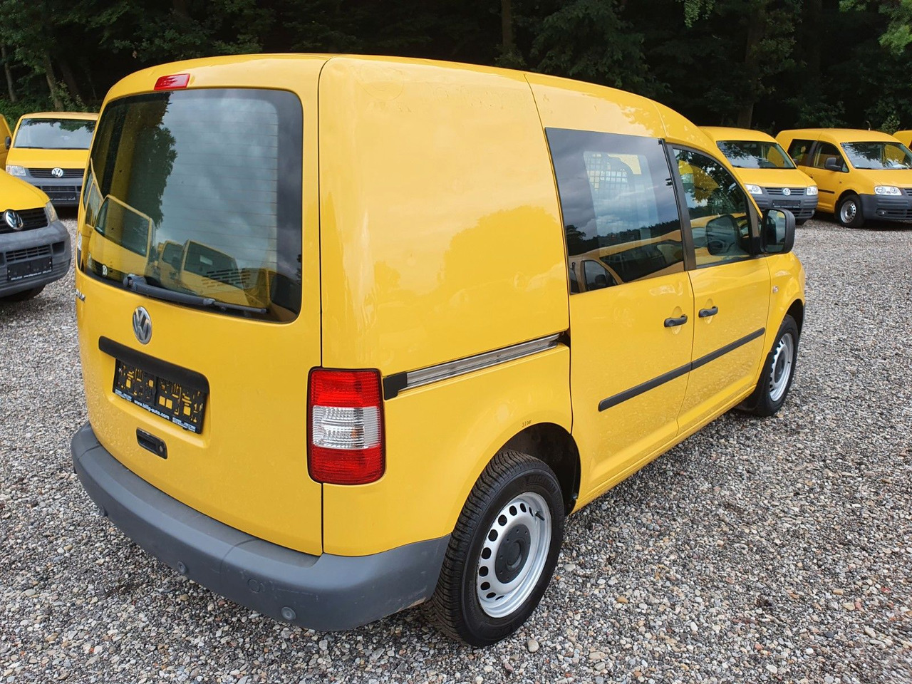 Volkswagen Caddy 2.0 SDI*1.Hand*2-Sitzer*2xSchiebetüre - Pulmino: foto 3 Volkswagen Caddy 2.0 SDI*1.Hand*2-Sitzer*2xSchiebetüre - Pulmino: foto 3