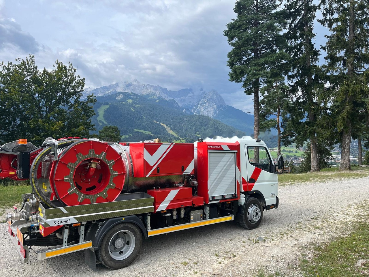 EFEMMAK S-Combi Combined Sewer Jetting And Vacuum Vehicle - Autospurgo: foto 1 EFEMMAK S-Combi Combined Sewer Jetting And Vacuum Vehicle - Autospurgo: foto 1