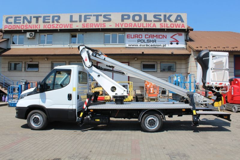 Oil&Steel Scorpion 1812 podnośnik koszowy 18 m zamontowany na Iveco Daily - Piattaforma autocarrata: foto 5 Oil&Steel Scorpion 1812 podnośnik koszowy 18 m zamontowany na Iveco Daily - Piattaforma autocarrata: foto 5