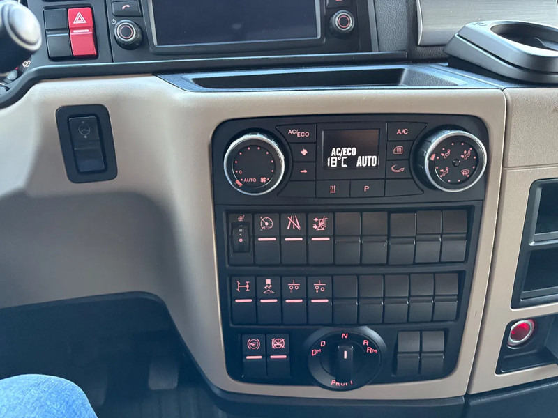 MAN TGX 18.500 4x2 / YEAR 2019 / RETARDER / - Trattore stradale: foto 3 MAN TGX 18.500 4x2 / YEAR 2019 / RETARDER / - Trattore stradale: foto 3