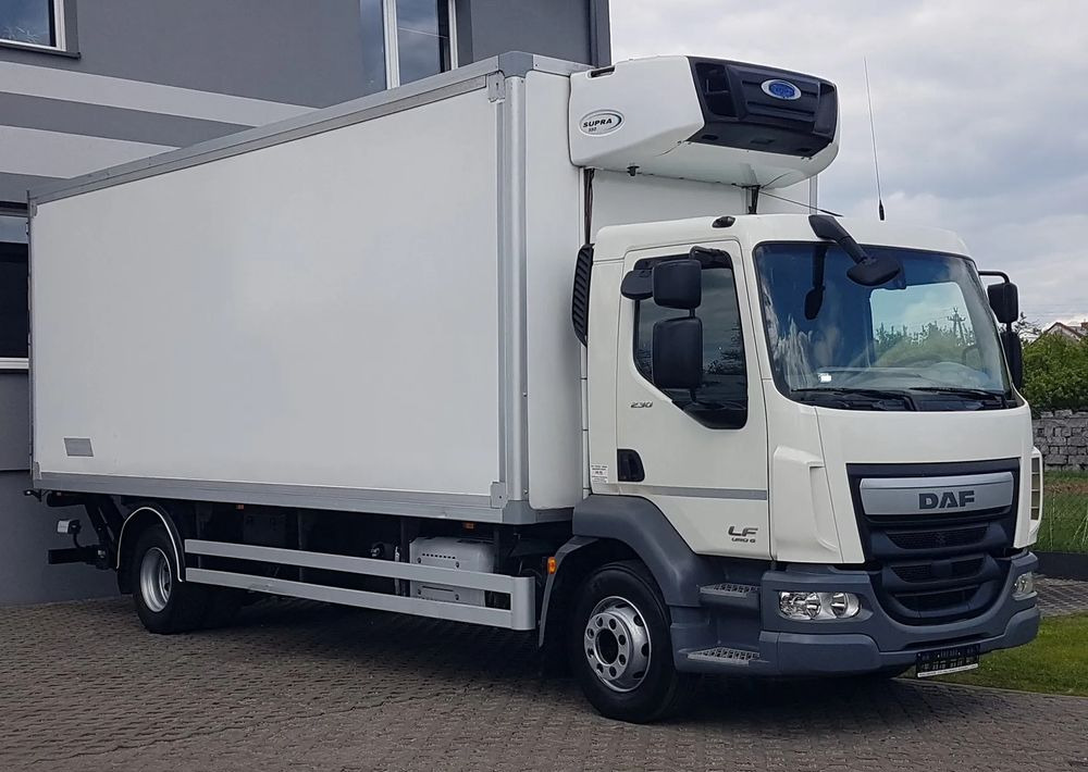 DAF 16T LF 230 WINDA CHŁODNIA 16EP 6,60x2,48x2,39 KLIMA IZOTERMA MROŹNIA - Autocarro frigorifero: foto 1 DAF 16T LF 230 WINDA CHŁODNIA 16EP 6,60x2,48x2,39 KLIMA IZOTERMA MROŹNIA - Autocarro frigorifero: foto 1