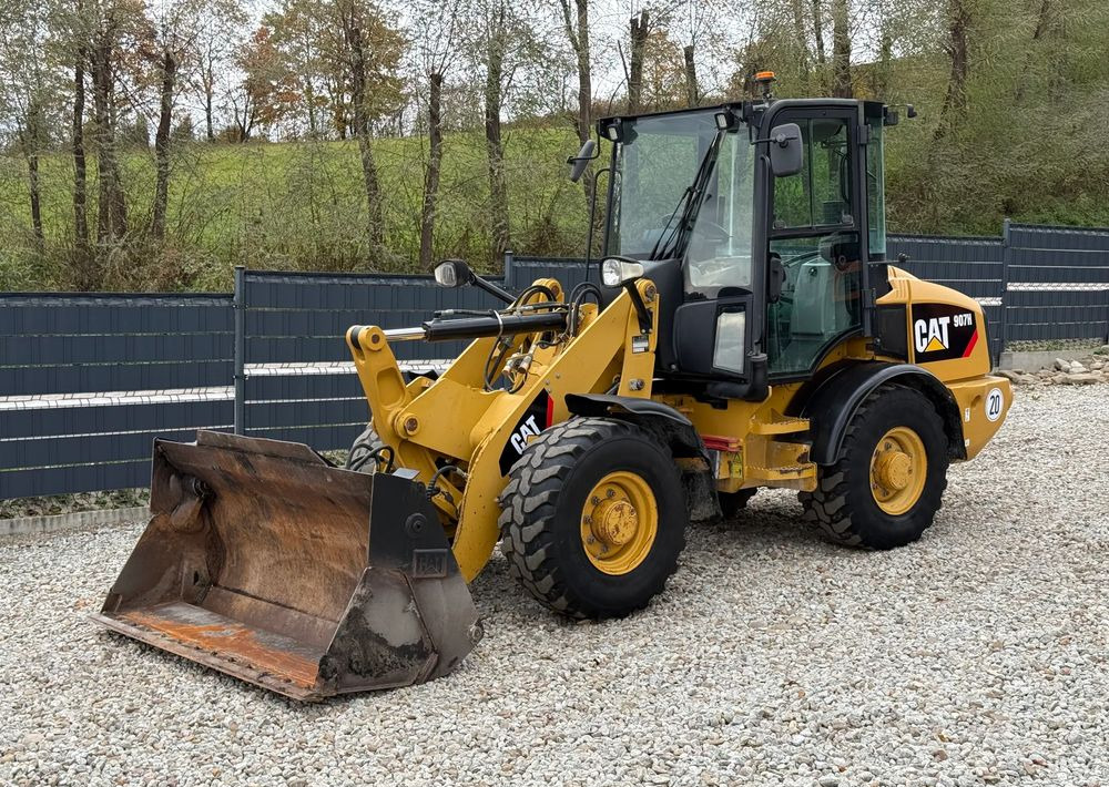 Caterpillar * CAT 907 H  * Ładowarka * Sprowadzona * Bardzo Dobry Stan - Pala gommata: foto 1 Caterpillar * CAT 907 H  * Ładowarka * Sprowadzona * Bardzo Dobry Stan - Pala gommata: foto 1