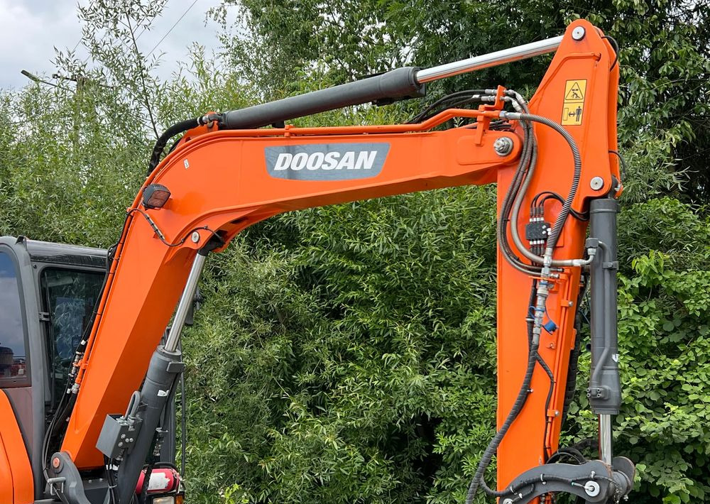 Doosan DOOSAN DX57W *ROTOTILT* 2200 Motogodzin * Jak Nowa * Sprowadzona * Stan Perfekcyjny - Escavatore gommato: foto 4 Doosan DOOSAN DX57W *ROTOTILT* 2200 Motogodzin * Jak Nowa * Sprowadzona * Stan Perfekcyjny - Escavatore gommato: foto 4