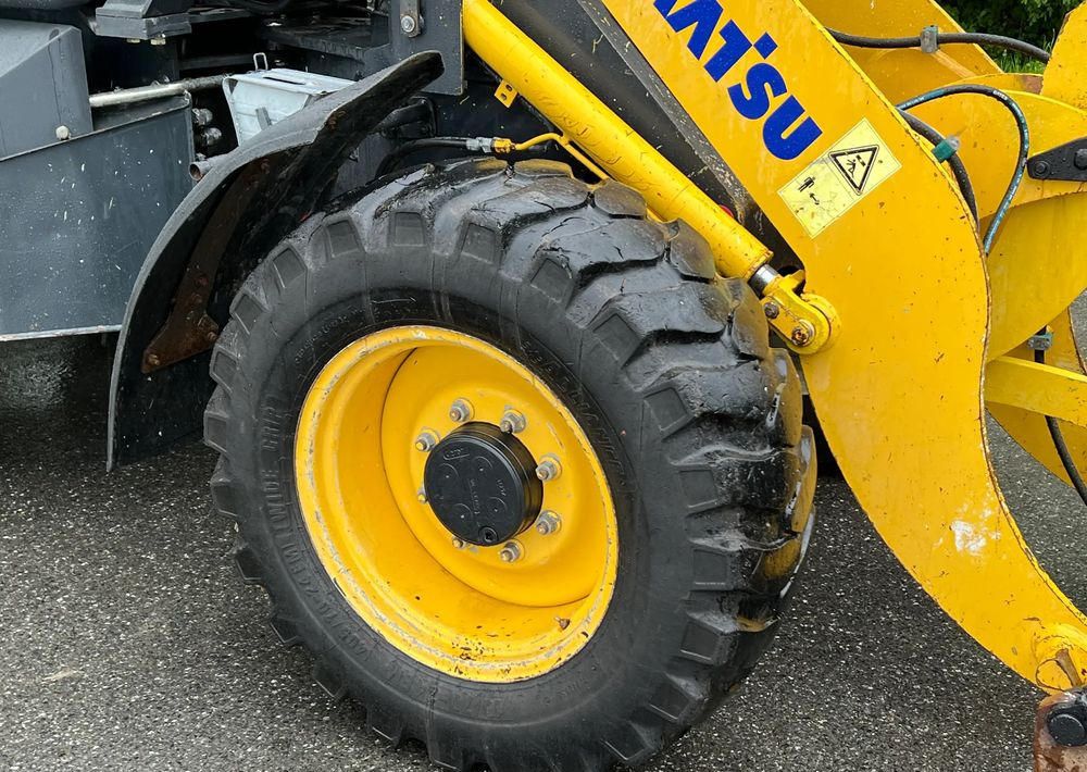 Komatsu Ładowarka KOMATSU WA 90 STAN IDEALNY - Pala gommata: foto 5 Komatsu Ładowarka KOMATSU WA 90 STAN IDEALNY - Pala gommata: foto 5