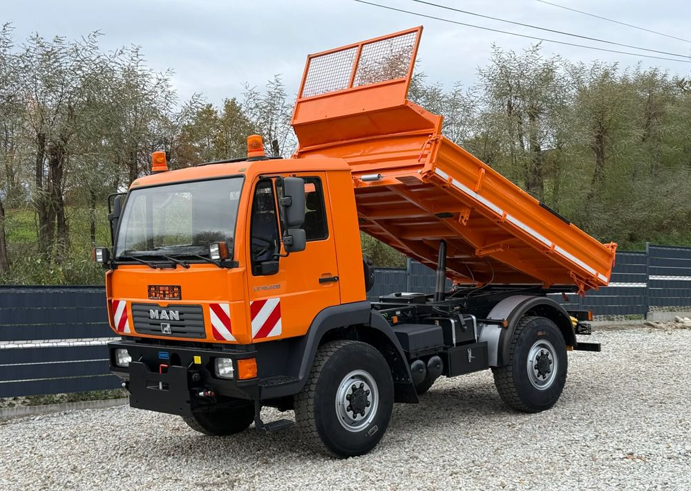 MAN * MAN 10-220 * Wywrotka Kiper Meiller * 4x4 * Zimowe Utrzymanie * Unimog * - Autocarro ribaltabile: foto 1 MAN * MAN 10-220 * Wywrotka Kiper Meiller * 4x4 * Zimowe Utrzymanie * Unimog * - Autocarro ribaltabile: foto 1