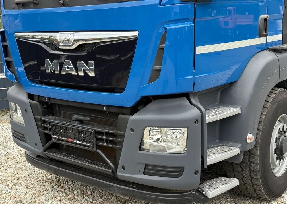 MAN * MAN 18.440 TGS * 4x4 * HDS Fassi F215 * Sprowadzony * 95 000 KM ! * Stan Jak Nowy - Autocarro con pianale/ Cassone fisso, Camion con gru: foto 3 MAN * MAN 18.440 TGS * 4x4 * HDS Fassi F215 * Sprowadzony * 95 000 KM ! * Stan Jak Nowy - Autocarro con pianale/ Cassone fisso, Camion con gru: foto 3