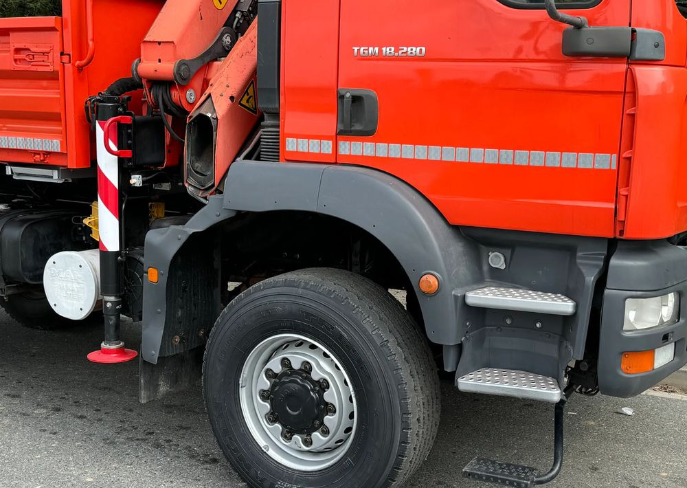 MAN TGM 18-280 MAN 4x4 HDS PALFINGER 105 KIPER WYWROTKA MEILLER BARDZO DOBRY STAN - Autocarro ribaltabile: foto 5 MAN TGM 18-280 MAN 4x4 HDS PALFINGER 105 KIPER WYWROTKA MEILLER BARDZO DOBRY STAN - Autocarro ribaltabile: foto 5