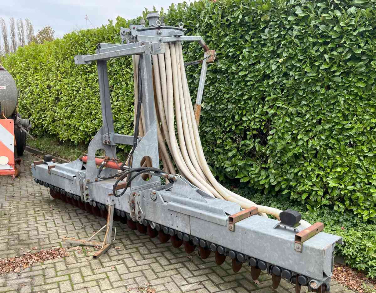 Jako ZBM 480 Zodebemester graslandbemester injecteur mestverwerking - Distribuzione del liquame: foto 1 Jako ZBM 480 Zodebemester graslandbemester injecteur mestverwerking - Distribuzione del liquame: foto 1