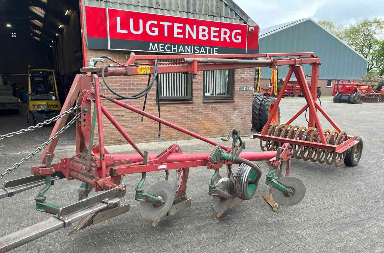 Kverneland 4 schaar ploeg + Evers vorenpakker grondbewerking - Aratro: foto 2 Kverneland 4 schaar ploeg + Evers vorenpakker grondbewerking - Aratro: foto 2