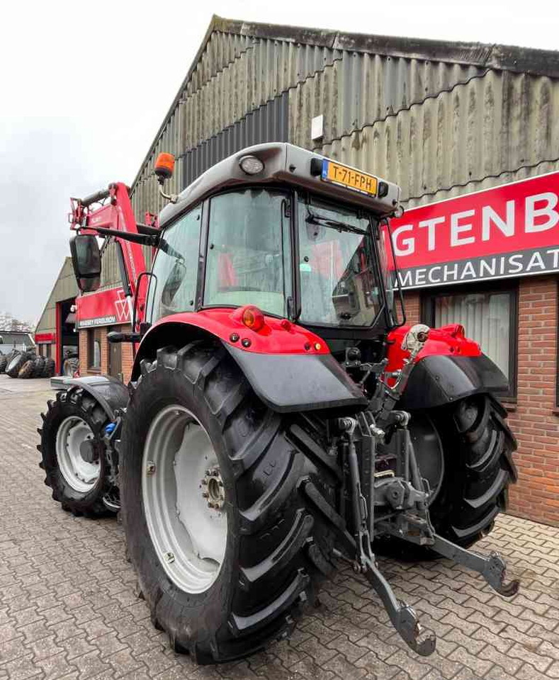 Massey Ferguson 5710S Dyna-4 Essential *Verkocht/sold* - Trattore: foto 5 Massey Ferguson 5710S Dyna-4 Essential *Verkocht/sold* - Trattore: foto 5