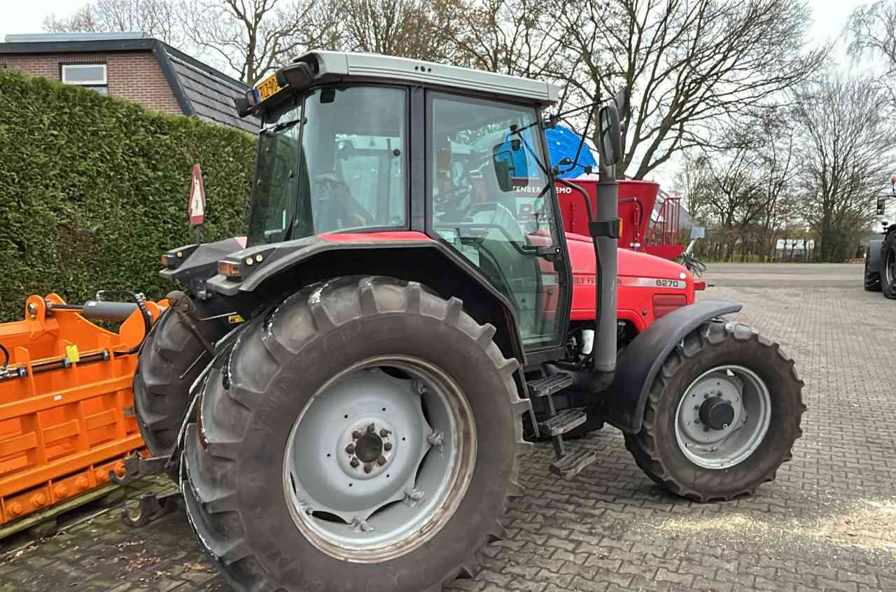 Massey Ferguson 6270 Dynashift tractoren - Trattore: foto 4 Massey Ferguson 6270 Dynashift tractoren - Trattore: foto 4