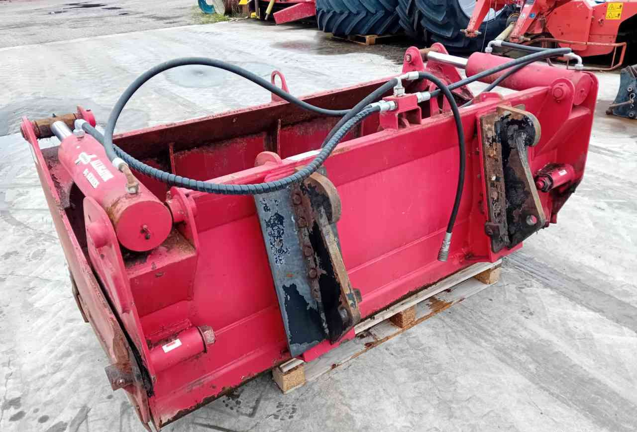 Redrock Allround 85-200 kuilhapper Volvo L30 aansl. voermachines - Attrezzatura per silaggio: foto 4 Redrock Allround 85-200 kuilhapper Volvo L30 aansl. voermachines - Attrezzatura per silaggio: foto 4