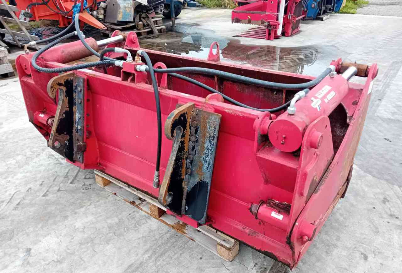 Redrock Allround 85-200 kuilhapper Volvo L30 aansl. voermachines - Attrezzatura per silaggio: foto 3 Redrock Allround 85-200 kuilhapper Volvo L30 aansl. voermachines - Attrezzatura per silaggio: foto 3