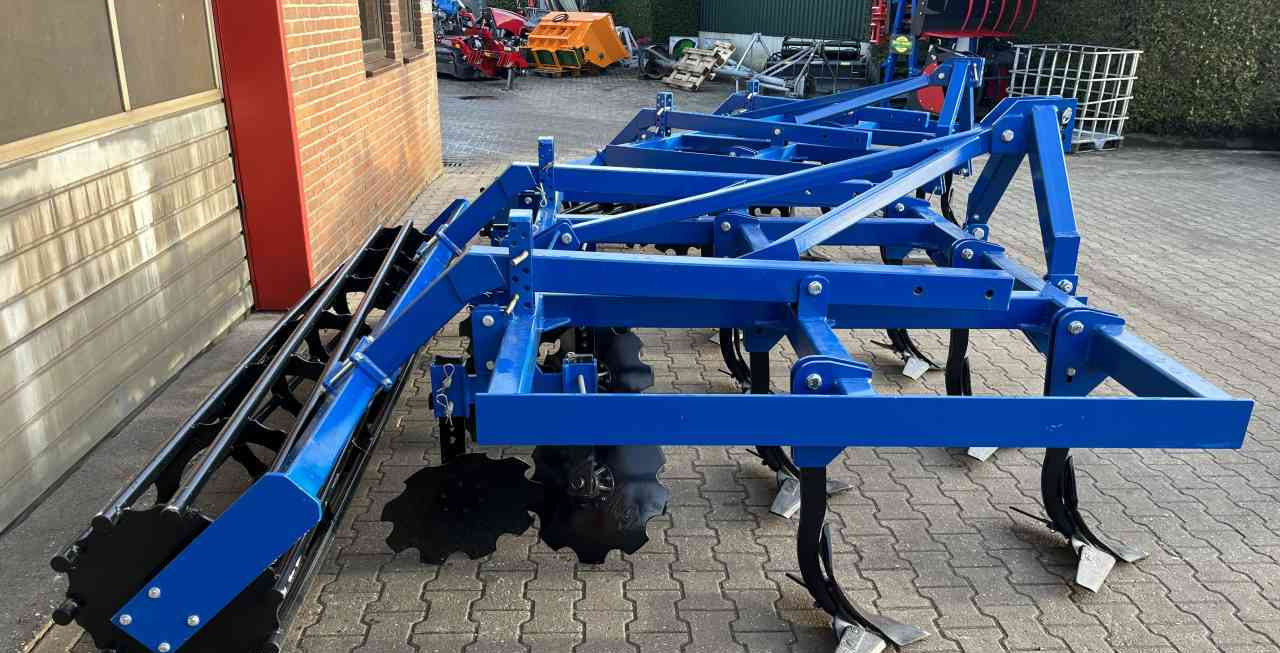 STP RKW 3 Vleugelschaar cultivator pakkerrol grondbewerking - Coltivatore: foto 5 STP RKW 3 Vleugelschaar cultivator pakkerrol grondbewerking - Coltivatore: foto 5
