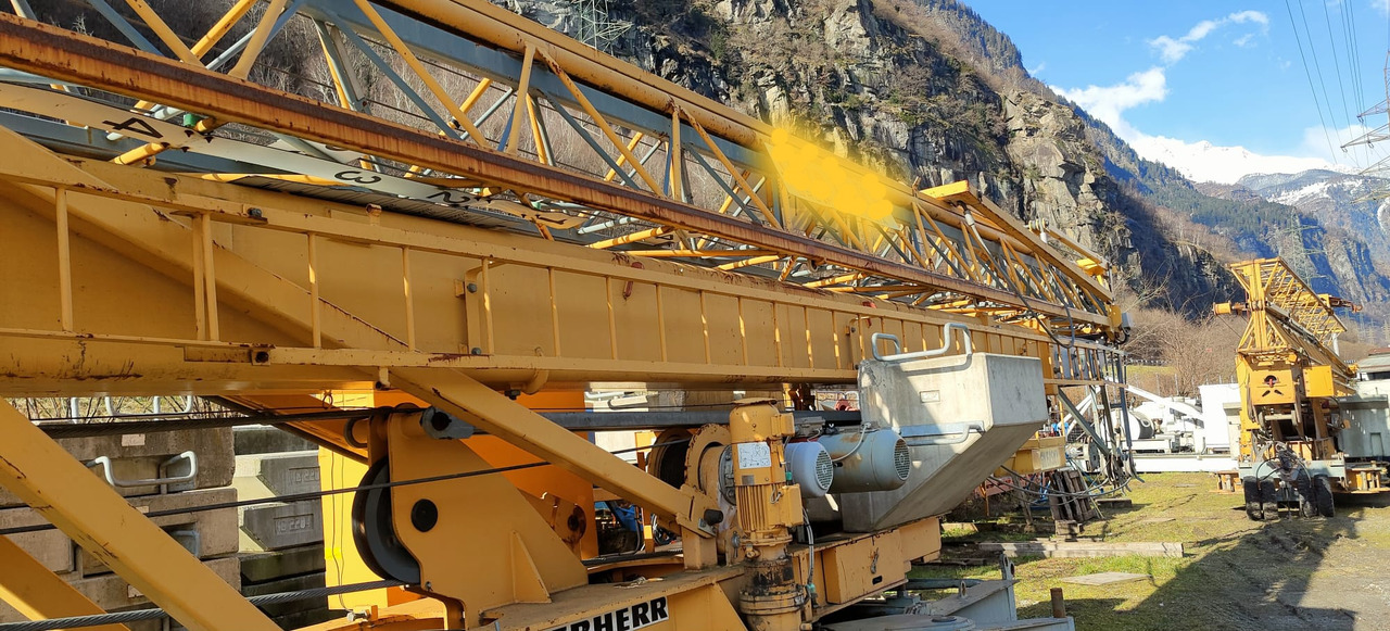 LIEBHERR 32TT - Gru automontante: foto 1 LIEBHERR 32TT - Gru automontante: foto 1