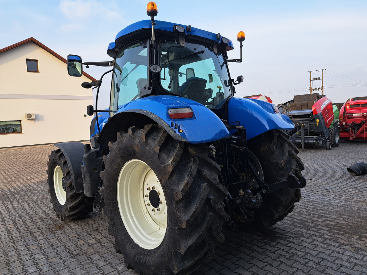New Holland T7 170 - Trattore: foto 4 New Holland T7 170 - Trattore: foto 4