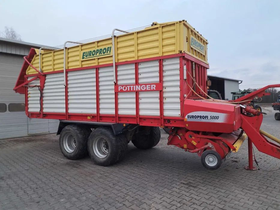 Przyczepa samozbierająca Pottinger Europrofi 5000 - Carro autocaricante: foto 2 Przyczepa samozbierająca Pottinger Europrofi 5000 - Carro autocaricante: foto 2
