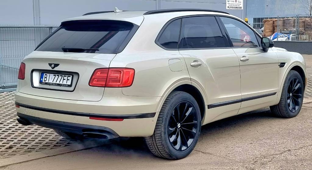 Bentley BENTAYGA 6.0 W12 - Autovettura: foto 1 Bentley BENTAYGA 6.0 W12 - Autovettura: foto 1
