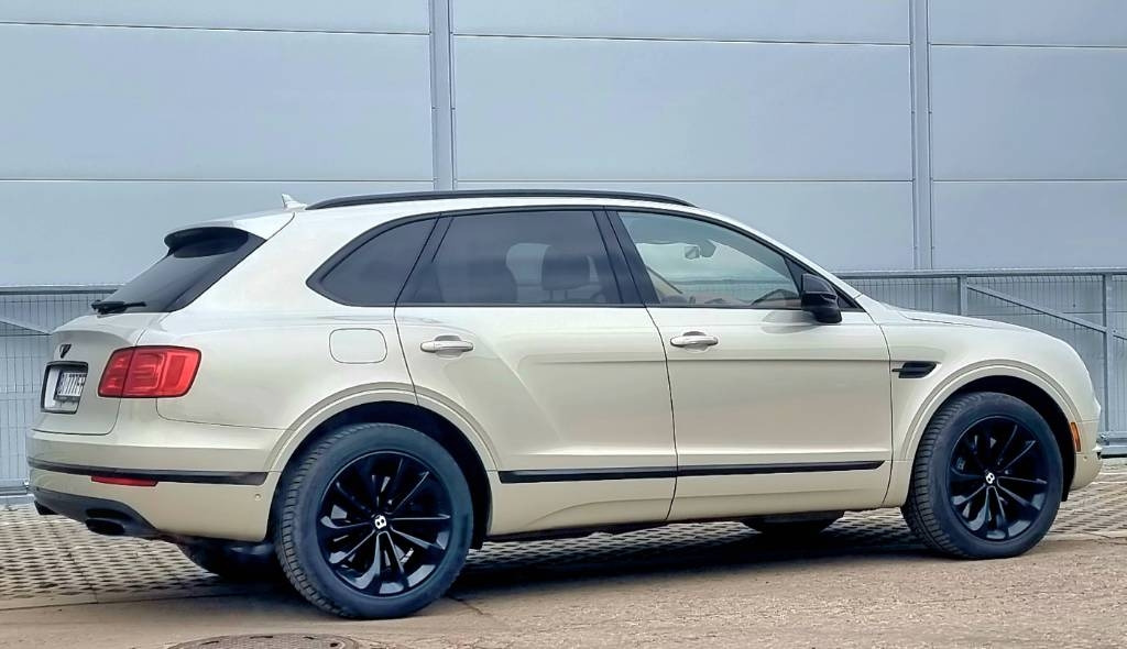 Bentley BENTAYGA 6.0 W12 - Autovettura: foto 4 Bentley BENTAYGA 6.0 W12 - Autovettura: foto 4