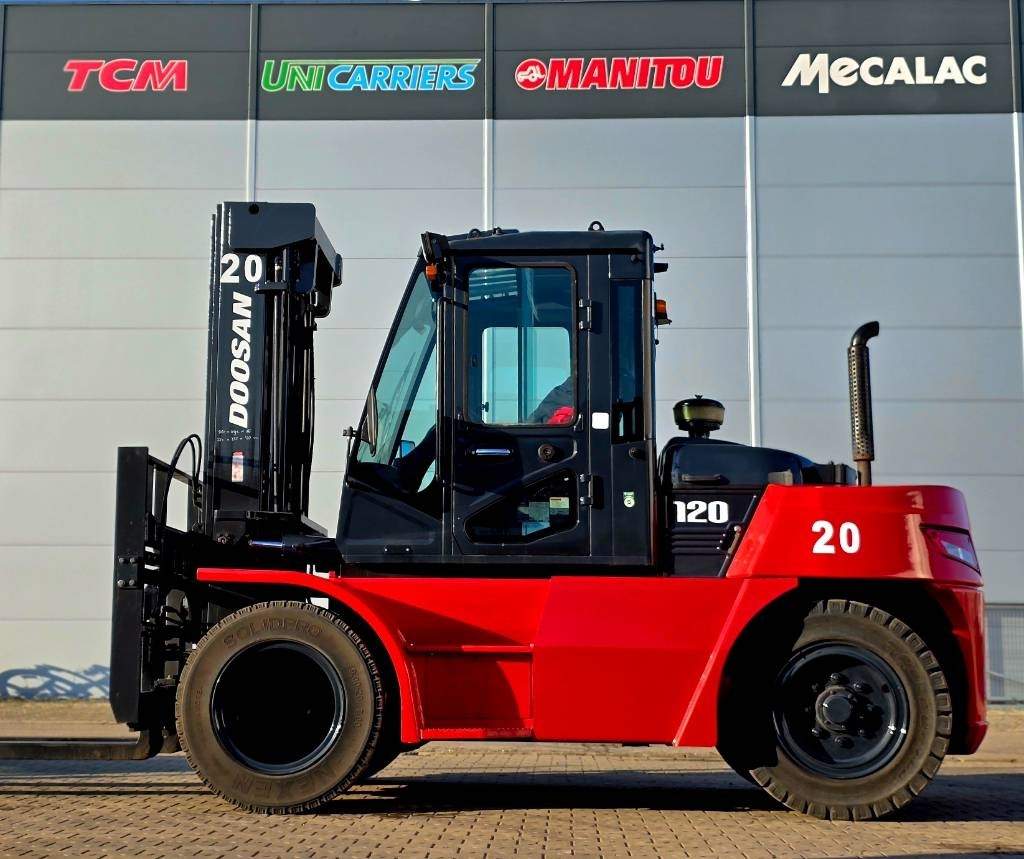 Doosan D90/120 S-7 - Carrello elevatore diesel: foto 3 Doosan D90/120 S-7 - Carrello elevatore diesel: foto 3