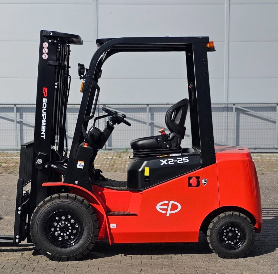 EP EFL 252 X LI-ON - Carrello elevatore elettrico: foto 3 EP EFL 252 X LI-ON - Carrello elevatore elettrico: foto 3