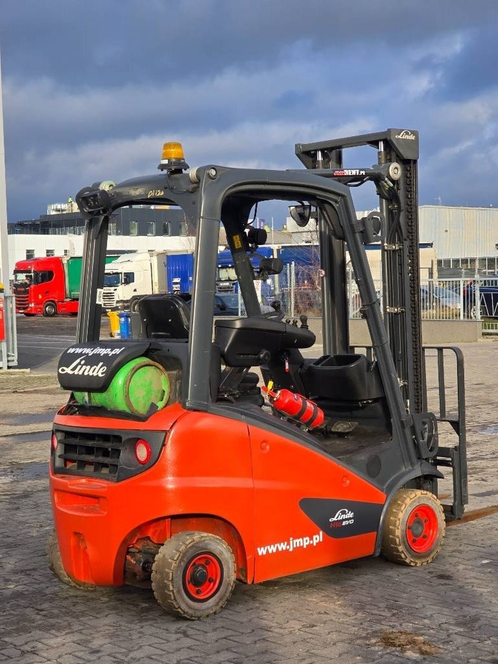 Linde H 16 T - 01 - Carrello elevatore a gas: foto 5 Linde H 16 T - 01 - Carrello elevatore a gas: foto 5