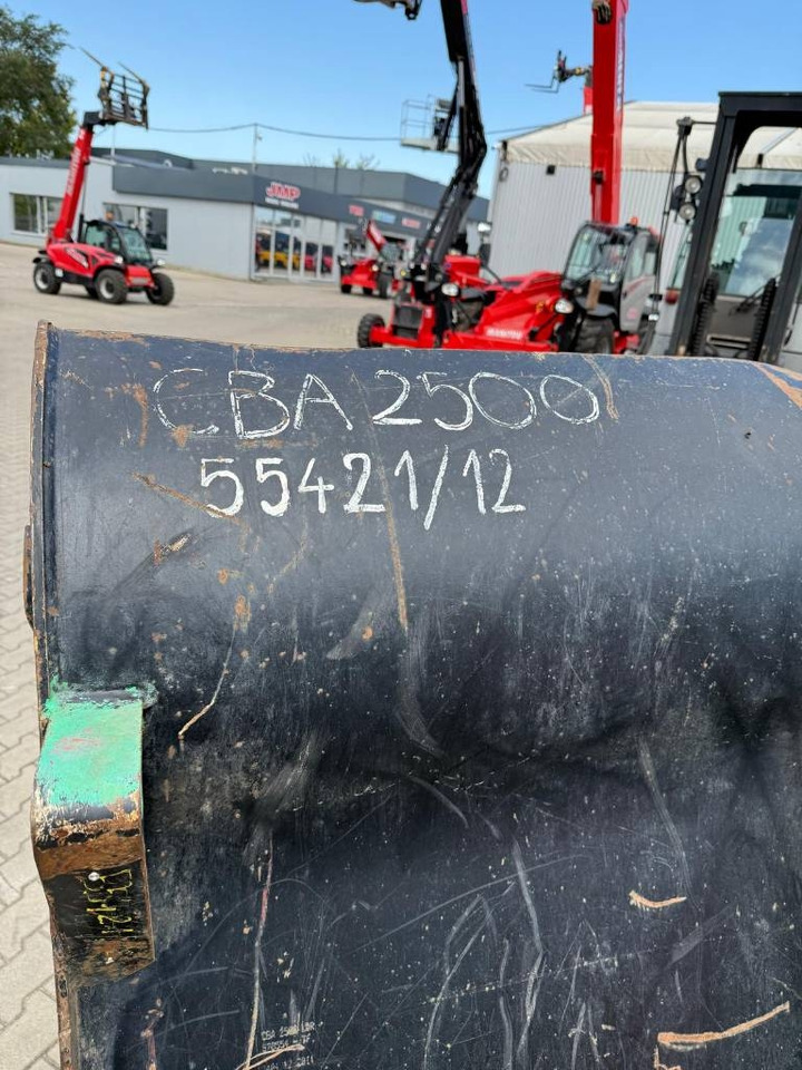 Manitou CBA 2500 LDR 2450mm 2,5m3 570554 - Benna per Macchina da cantiere: foto 3 Manitou CBA 2500 LDR 2450mm 2,5m3 570554 - Benna per Macchina da cantiere: foto 3