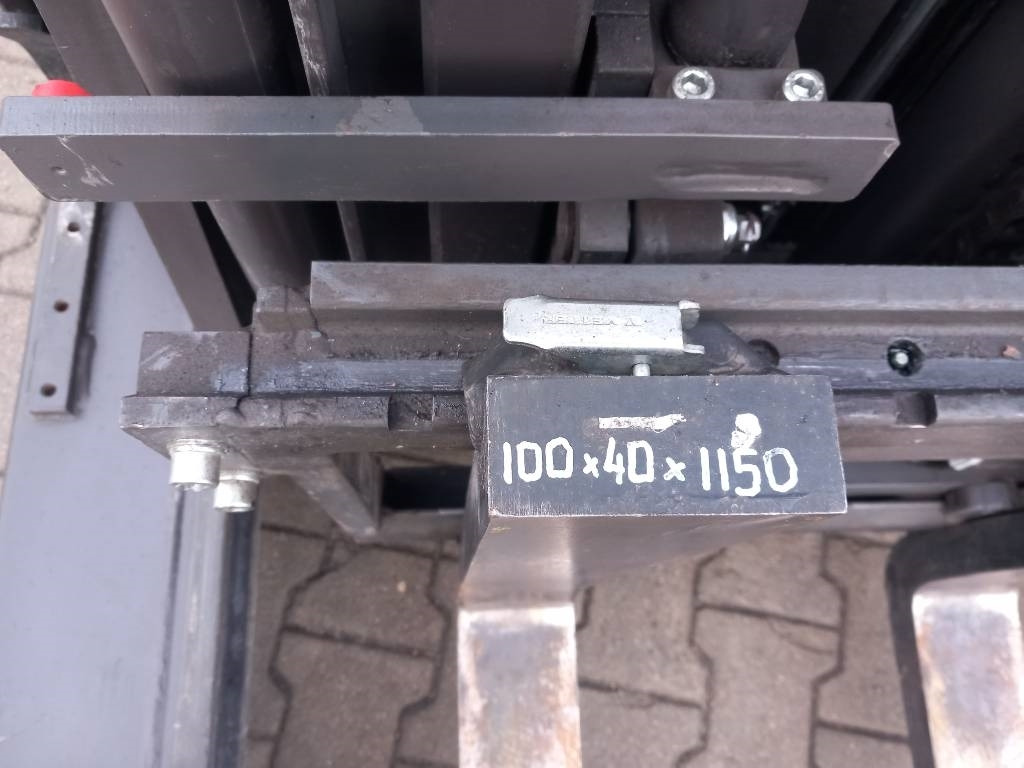 UniCarriers UMS 160 DTFVRE725 - Carrello retrattile: foto 4 UniCarriers UMS 160 DTFVRE725 - Carrello retrattile: foto 4