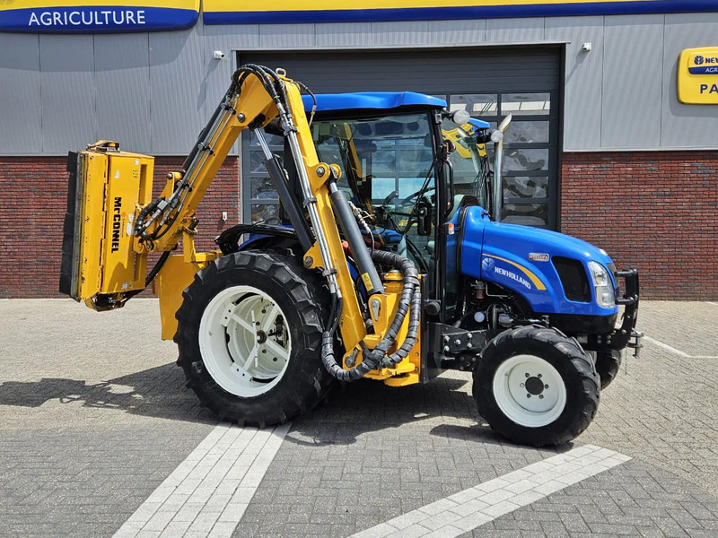 New Holland Boomer 3050 met Bos Maaiarm - Trattore piccolo: foto 2 New Holland Boomer 3050 met Bos Maaiarm - Trattore piccolo: foto 2