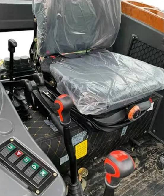 NEW 70 HP 4x4 Tractor MAXUS Warranty up to 10 YEARS НОВИЙ Трактор 70 К.с. 4x4 MAXUS Гарантія до 10 РОКІВ NOWY Ciągnik 70 KM 4x4 MAXUS Gwarancja do 10 LAT - Trattore: foto 5 NEW 70 HP 4x4 Tractor MAXUS Warranty up to 10 YEARS НОВИЙ Трактор 70 К.с. 4x4 MAXUS Гарантія до 10 РОКІВ NOWY Ciągnik 70 KM 4x4 MAXUS Gwarancja do 10 LAT - Trattore: foto 5