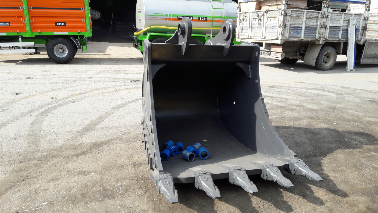 KOMATSU - Benna per escavatore per Macchina da cantiere: foto 3 KOMATSU - Benna per escavatore per Macchina da cantiere: foto 3