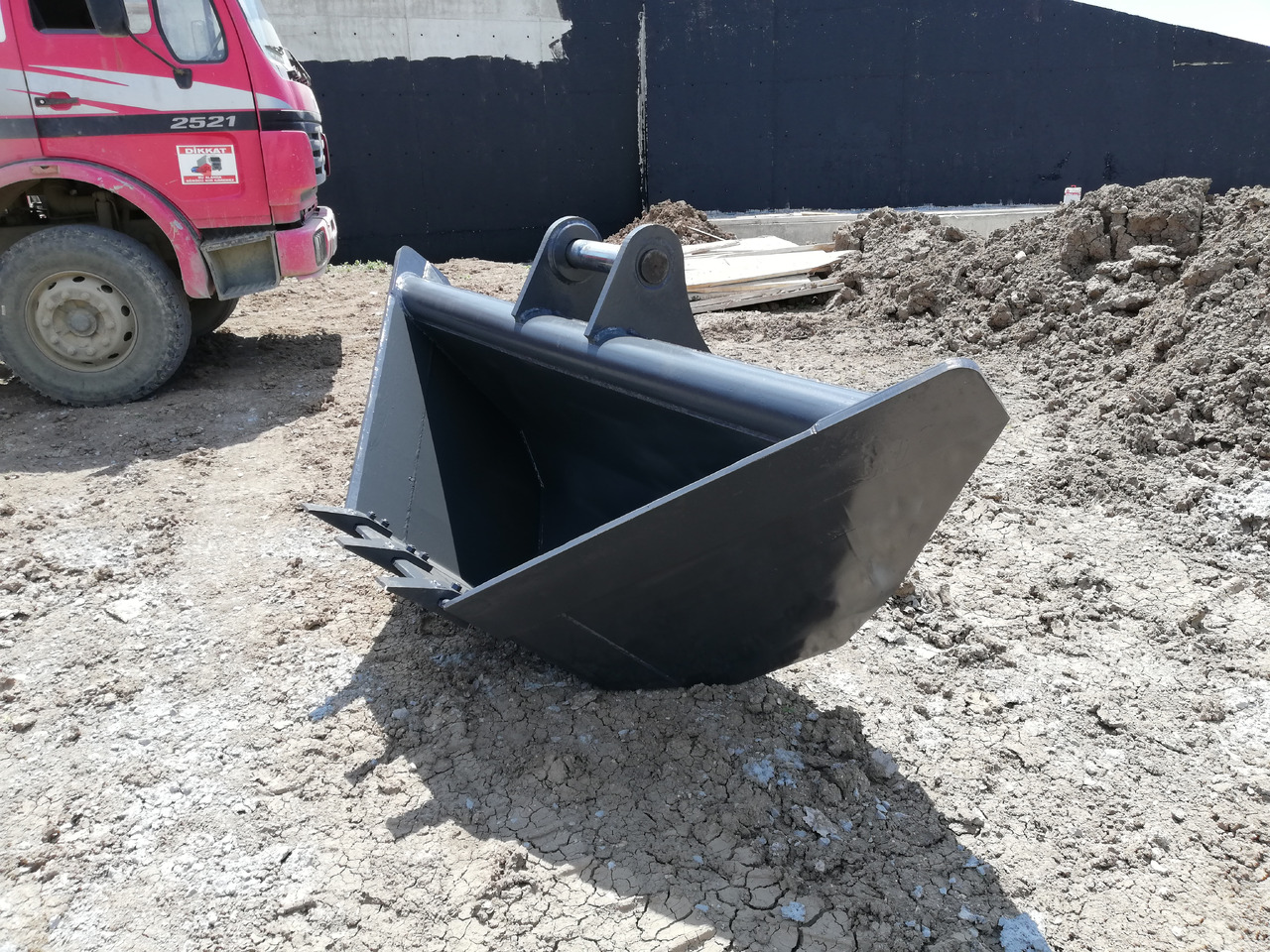 Liebherr - Benna per escavatore per Macchina da cantiere: foto 5 Liebherr - Benna per escavatore per Macchina da cantiere: foto 5