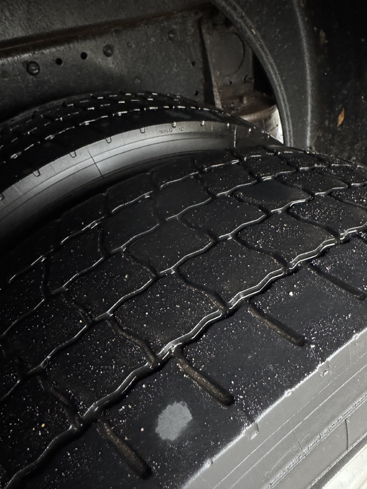 MAN 12.250 - Camion centinato: foto 5 MAN 12.250 - Camion centinato: foto 5