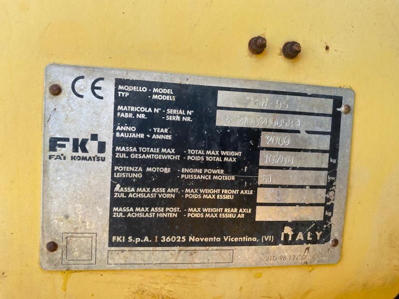 Escavatore gommato Komatsu PW95: foto 14