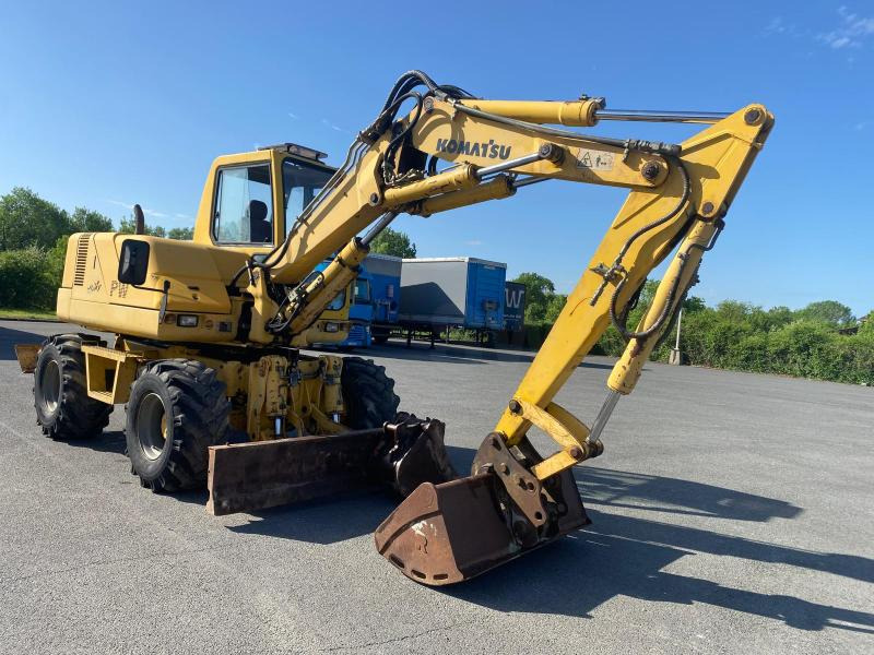 Escavatore gommato Komatsu PW95: foto 6
