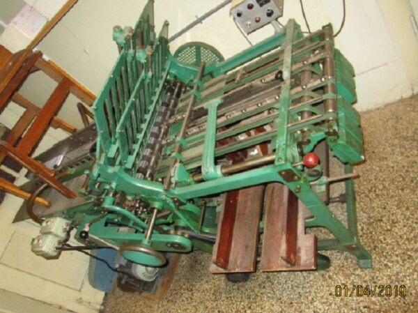 DUX 1295-69 - Piegatrice: foto 1 DUX 1295-69 - Piegatrice: foto 1