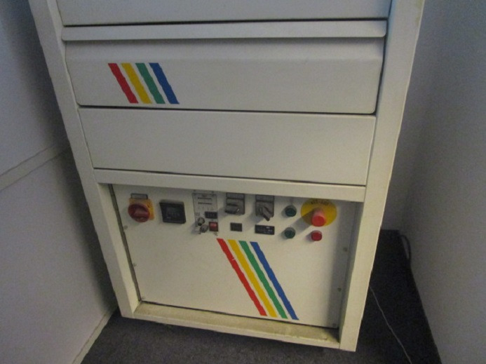 PNEUMATISCHE TRANSFERPRESSEN – HITZEPRESSE FÜR T-SHIRT DRUCK – INTRON COPY PRESS 300 220 070 - Macchina da stampa: foto 4 PNEUMATISCHE TRANSFERPRESSEN – HITZEPRESSE FÜR T-SHIRT DRUCK – INTRON COPY PRESS 300 220 070 - Macchina da stampa: foto 4